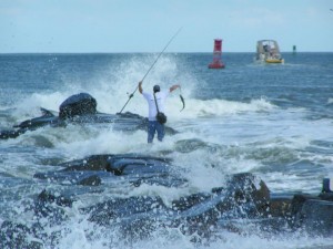 Fishing the Indian River Inlet etiquette - delaware-surf-fishing.com