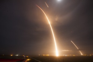 space x, falcon 9 landing, cape canaveral